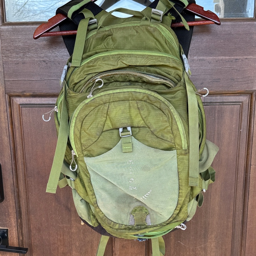 Osprey Mira 34L Backpack - Women’s S/M in Serene Green